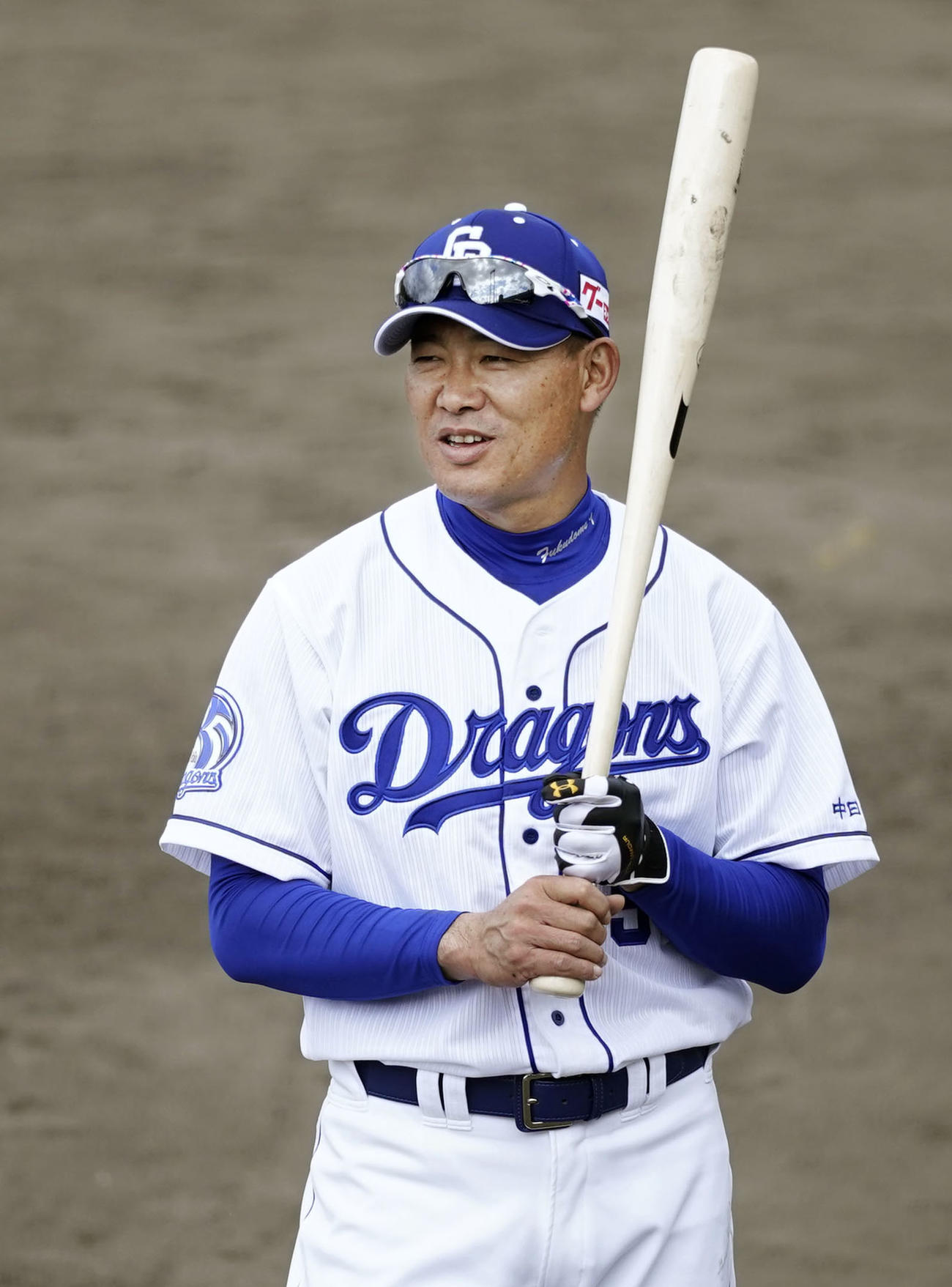 中日に復帰し、キャンプ初日を迎えた福留（共同）