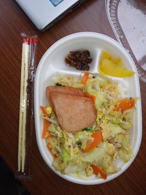 DeNA・麩（ふ）ちゃんぷるー弁当