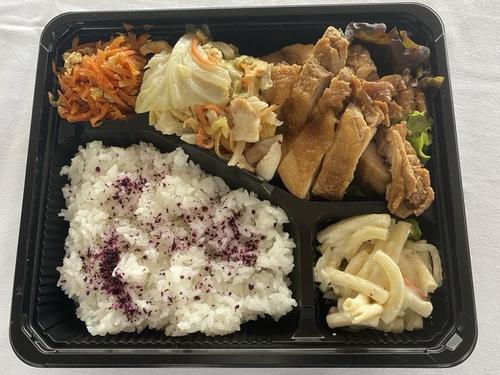 ヤクルト・「さんさん亭」のお弁当