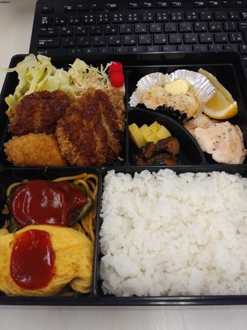 「洋食ヤナギ 」弁当 