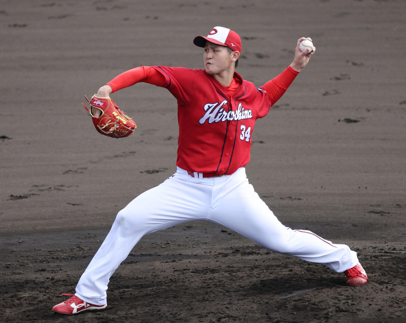 フリー打撃に登板した高橋昂（撮影・加藤孝規）