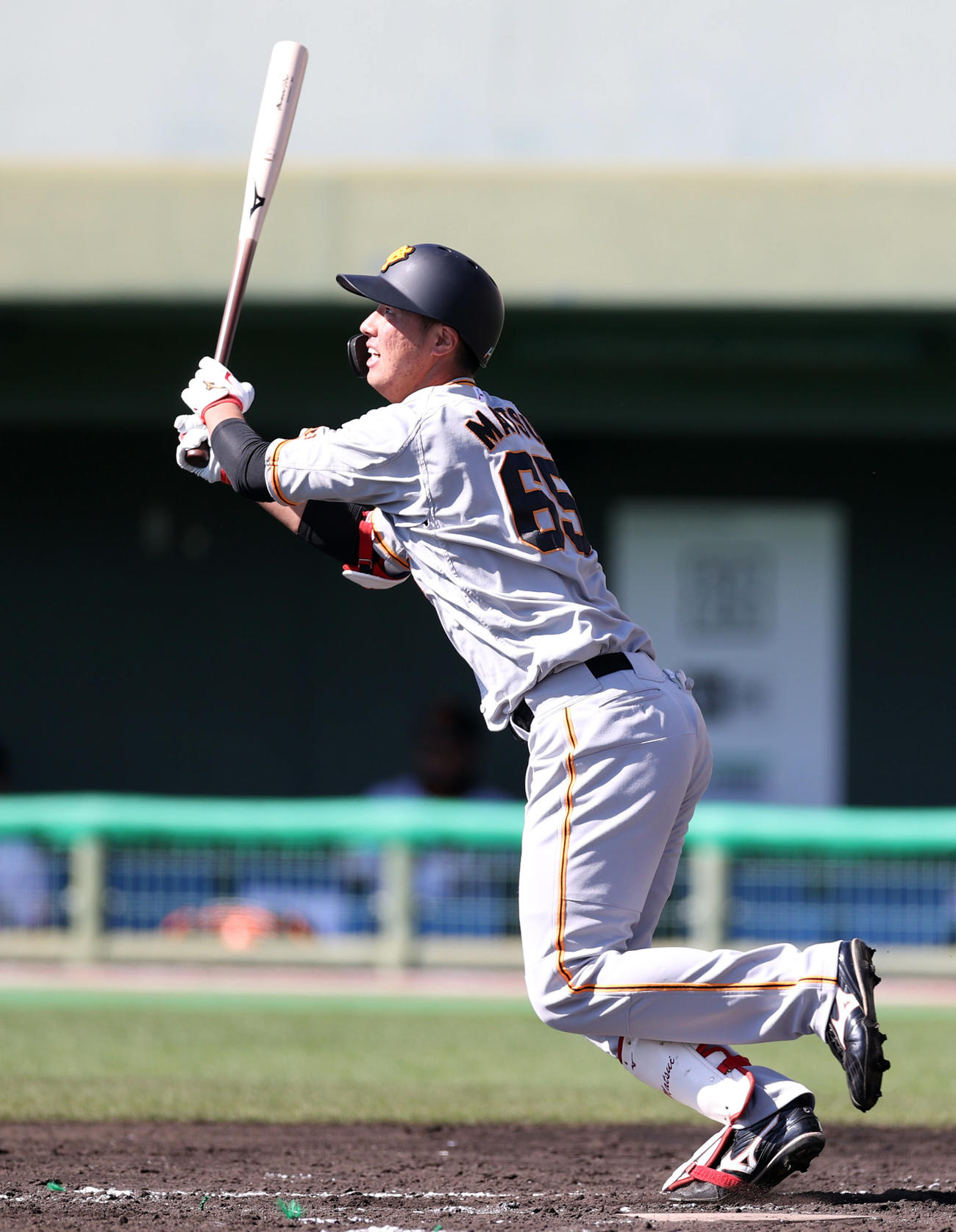 紅白戦　3回表紅組無死、中飛に打ち取られる松井（撮影・狩俣裕三）