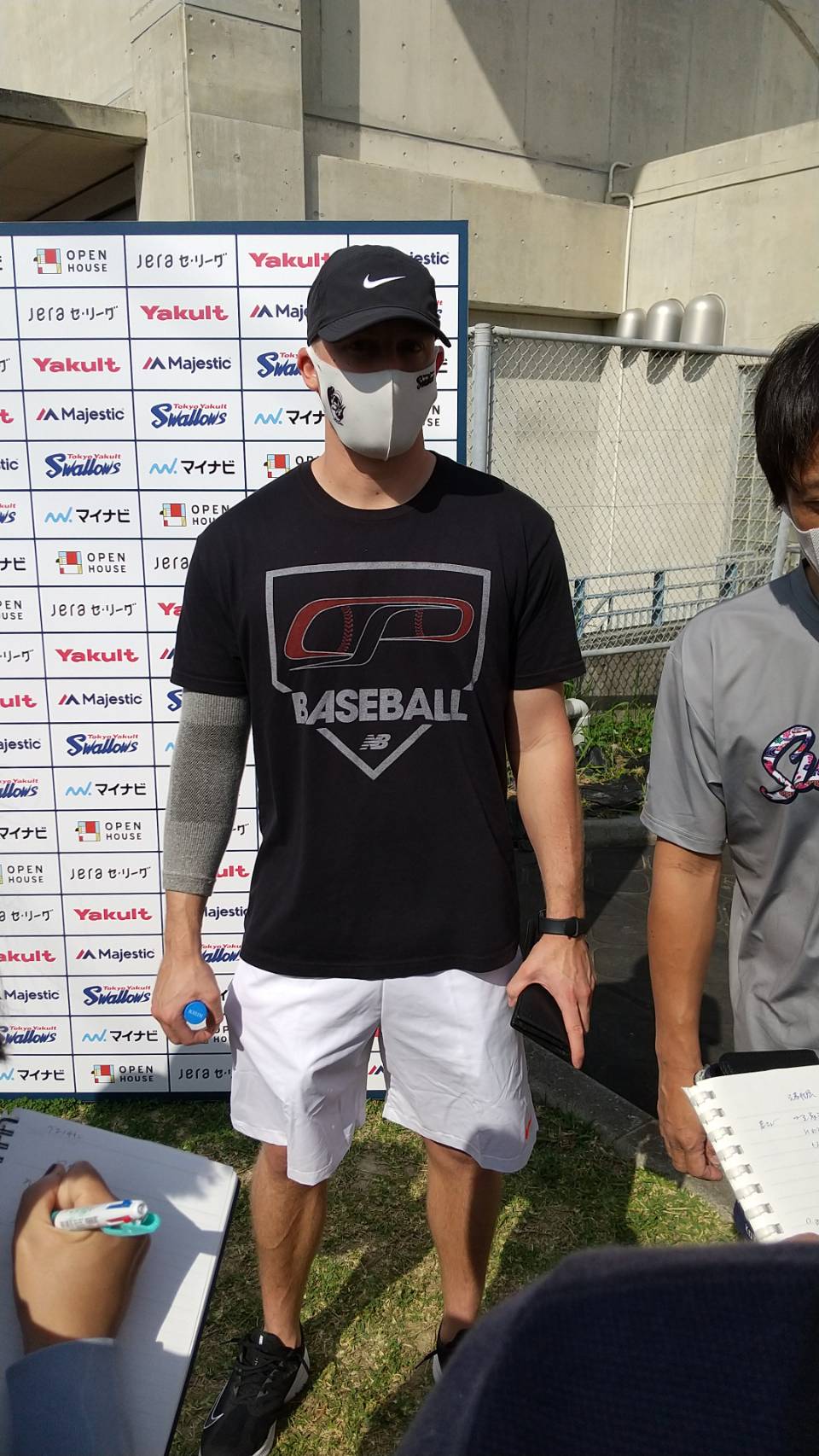 休日返上で練習に訪れたヤクルト・マクガフ