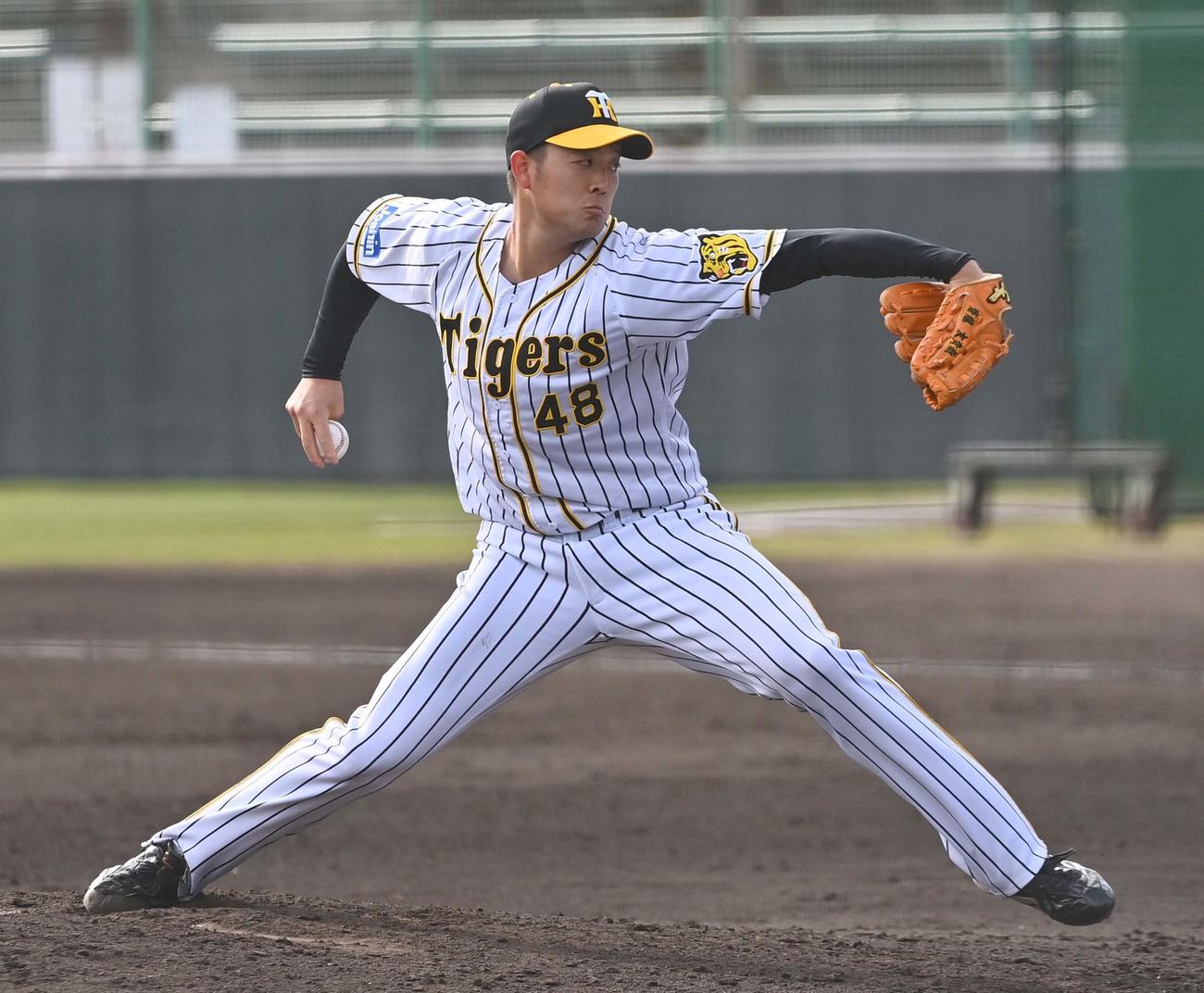 阪神対日本ハム　7回から登板した斎藤は3イニングをパーフェクトに抑える（撮影・上田博志）
