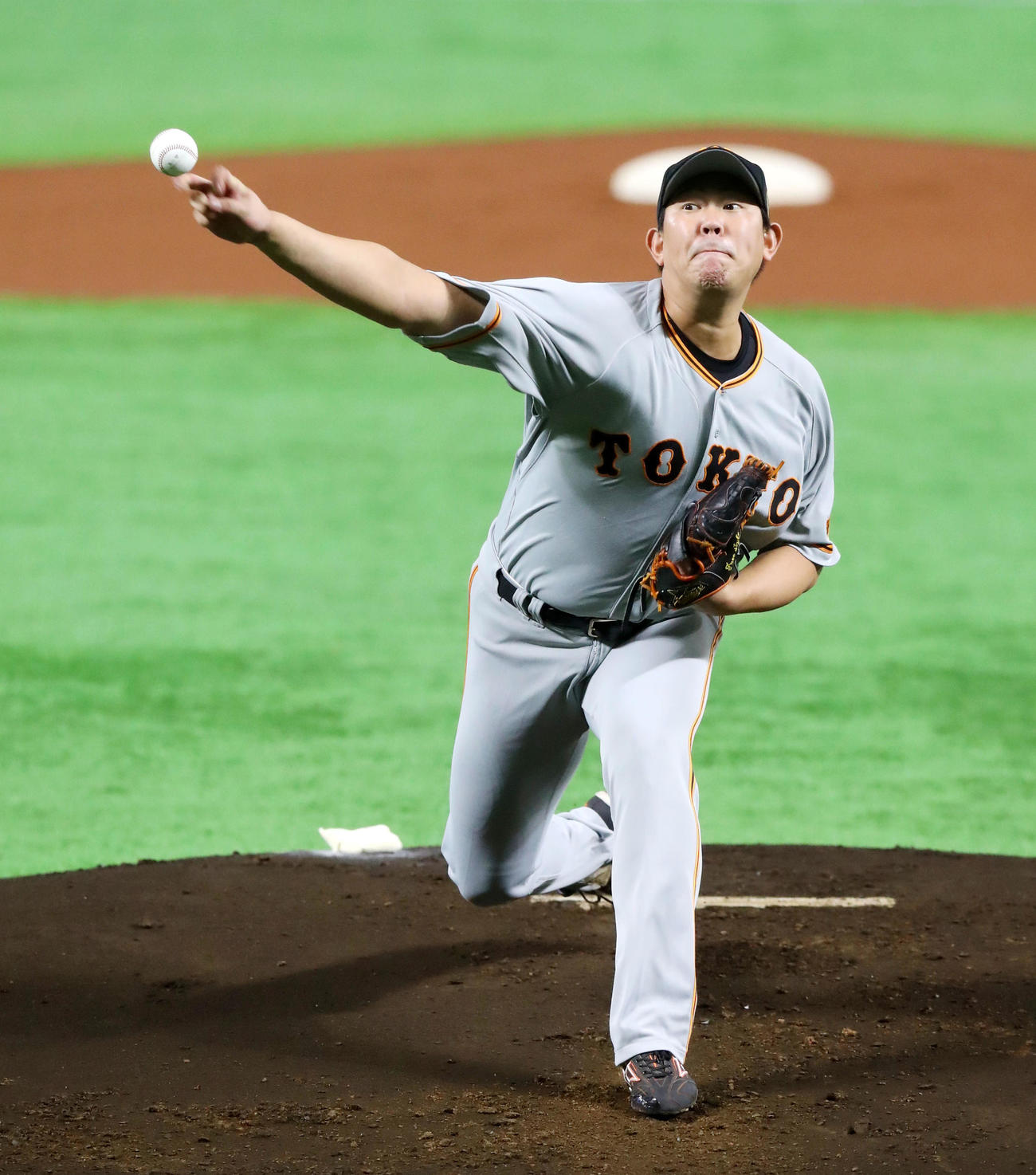 2019年の日本シリーズ・ソフトバンク戦に先発する巨人山口俊