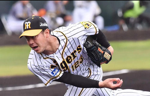 紅白戦　白組先発の鈴木翔太（撮影・上田博志）