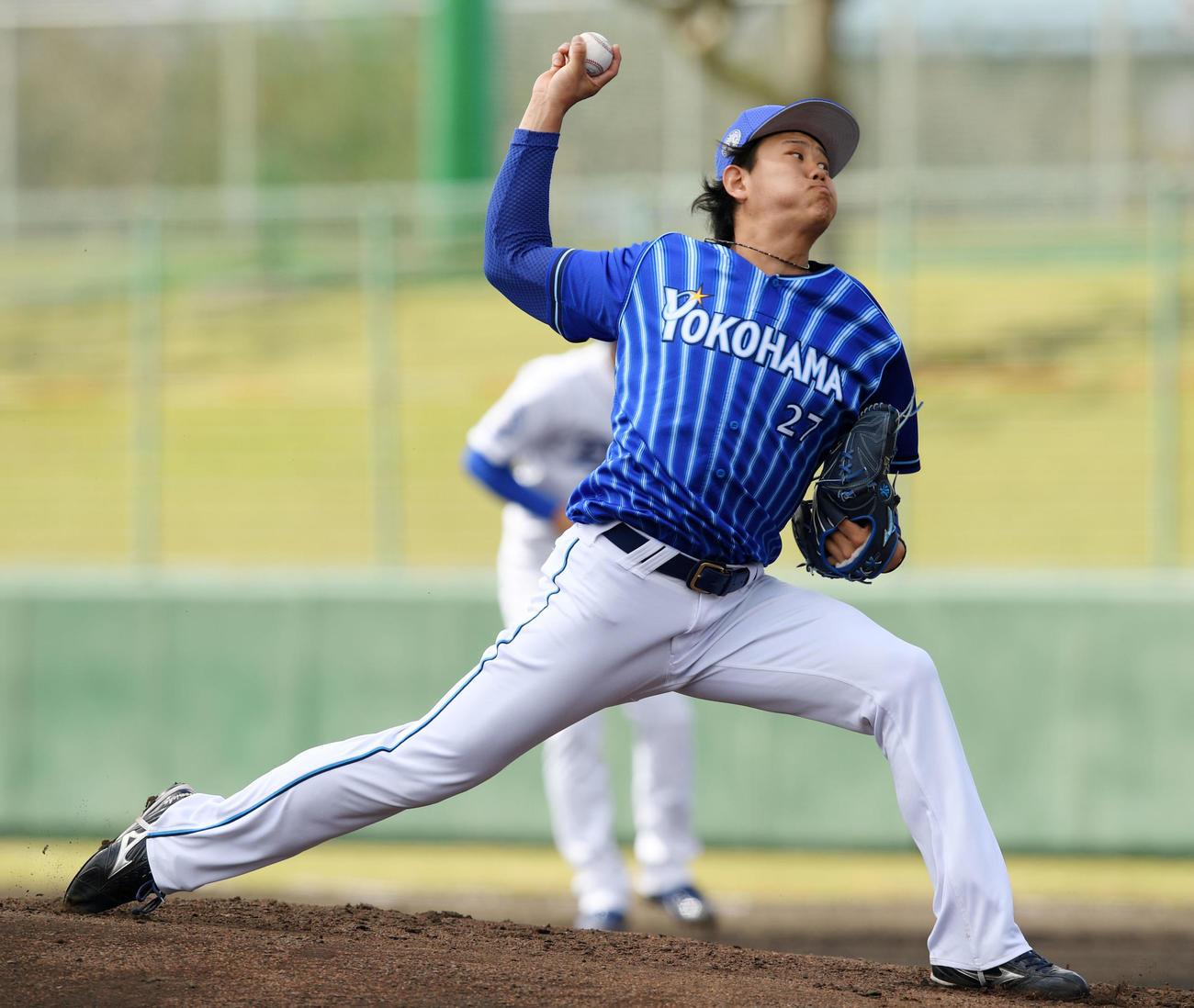 中日対DeNA　力投するDeNA先発の上茶谷（撮影・横山健太）