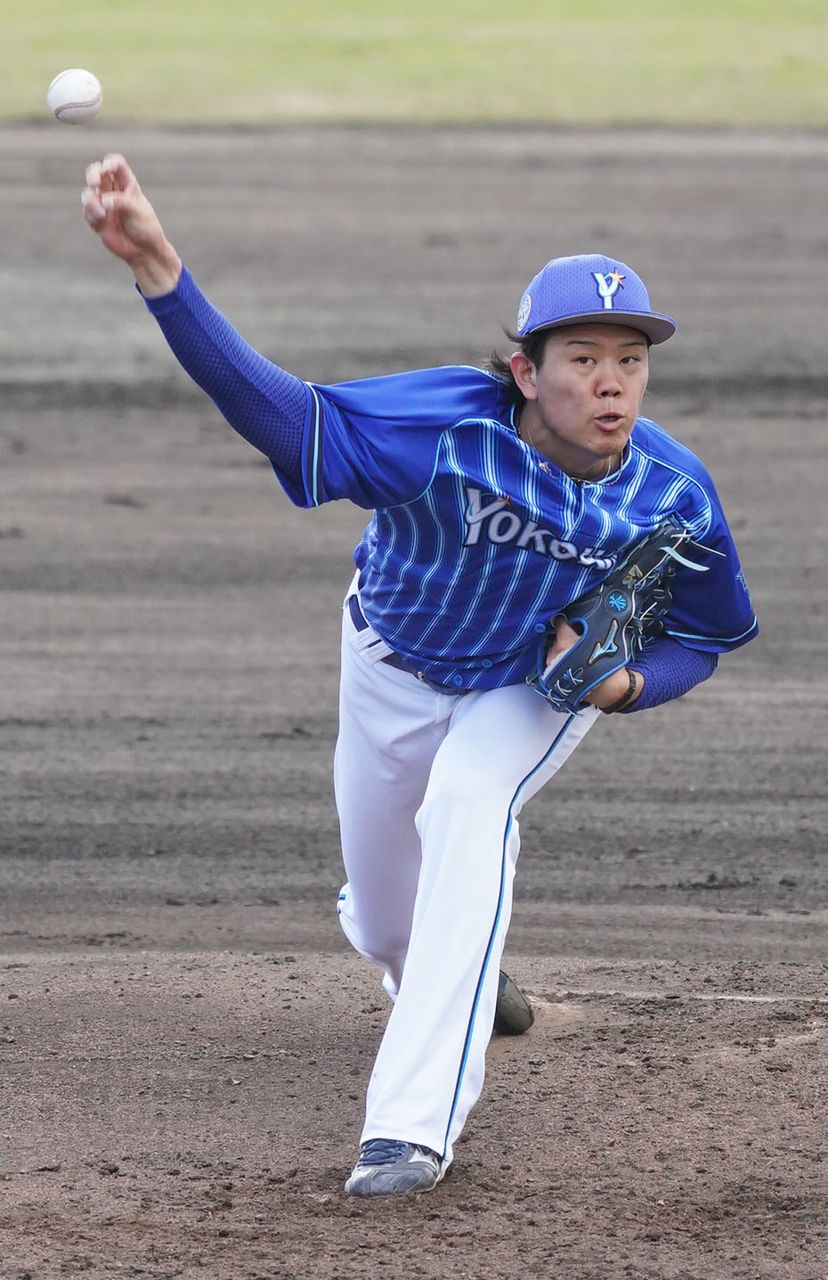 中日対DeNA 2回裏、力投するDeNA先発の上茶谷大河（撮影・森本幸一）