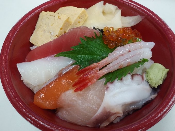 すしざんまい・ちらし