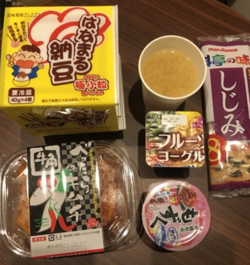 もずく、キムチ、しじみのみそ汁…