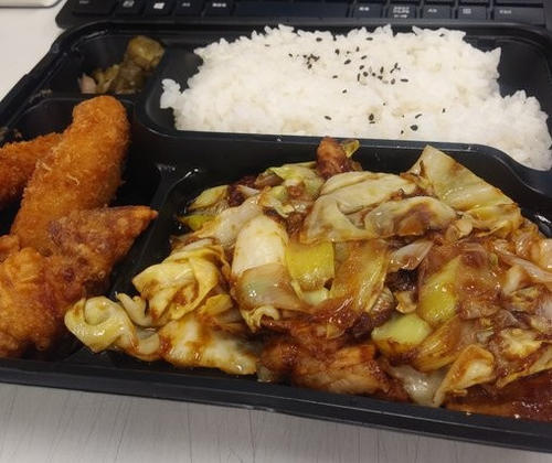 オリジン弁当のDX回鍋肉弁当