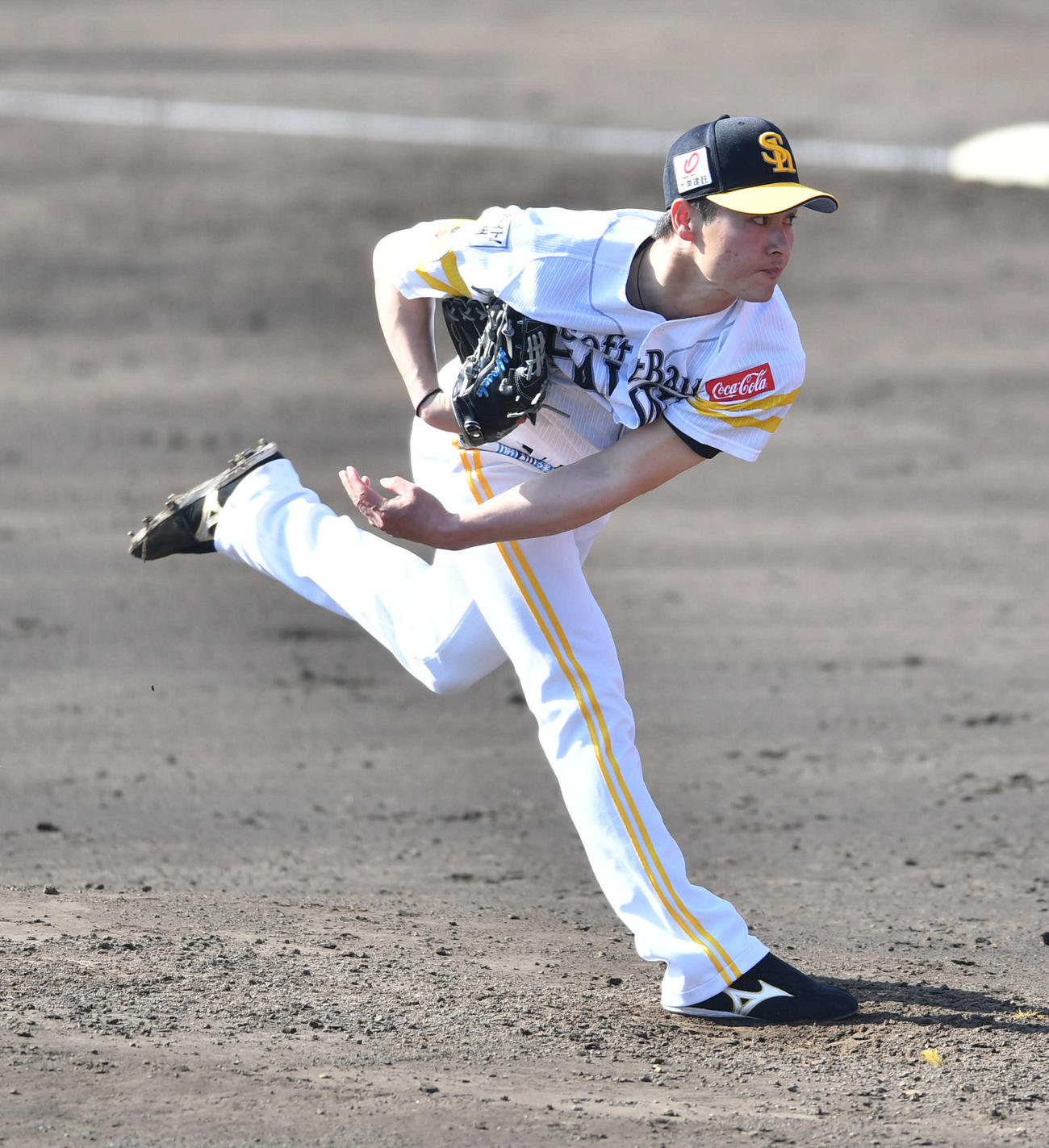 紅白戦　3回表から登板した白組2番手の笠谷（撮影・岩下翔太）