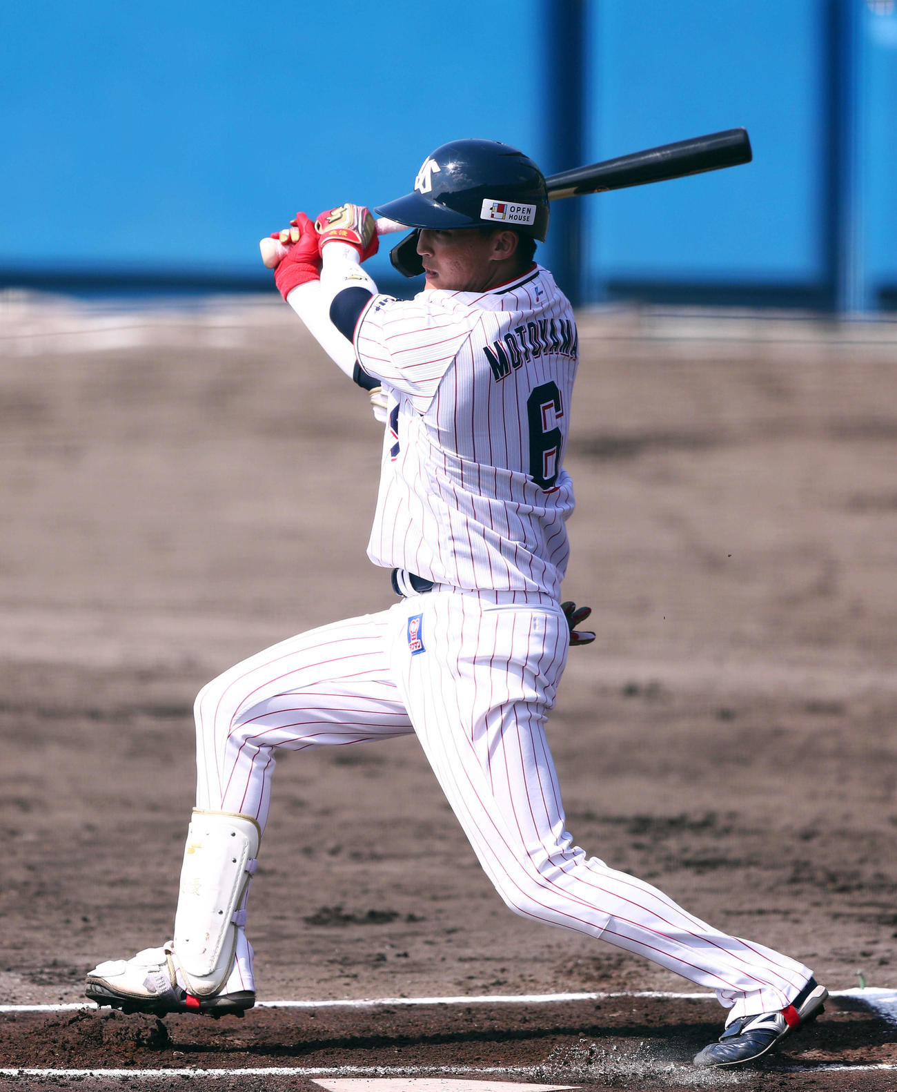 紅白戦　1回裏白組無死一塁、中前打を放つ元山（撮影・河田真司）