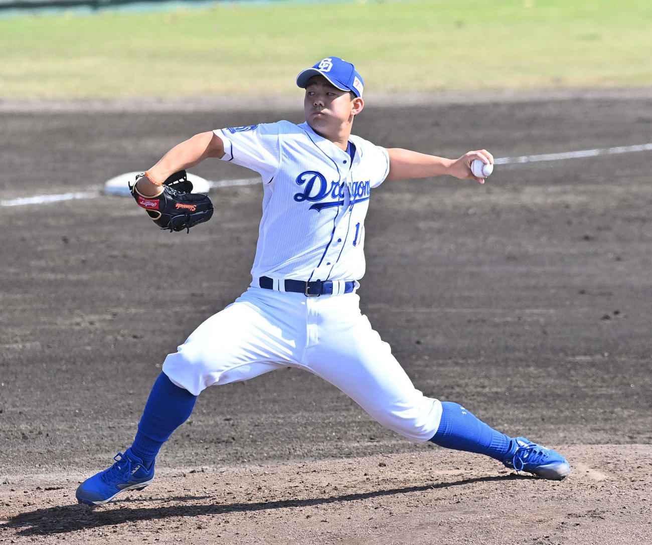 中日対日本ハム　中日2番手小笠原慎之介（撮影・上田博志）＝2021年2月16日、Agreスタジアム北谷＝沖縄県北谷町