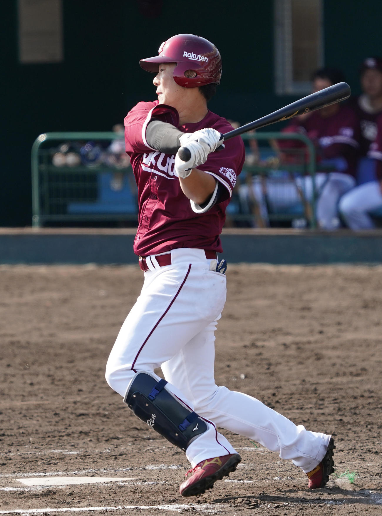 阪神との練習試合の8回、中前に同点適時打を放つ楽天和田（撮影・菅敏）