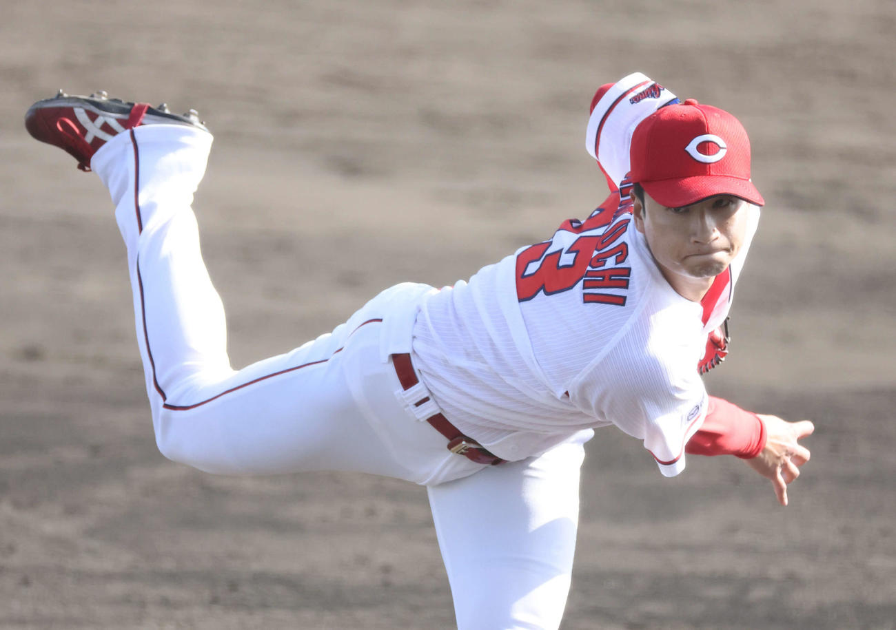 プロ野球練習試合広島対ロッテ　9回表ロッテ、広島5番手の島内（撮影・加藤孝規）