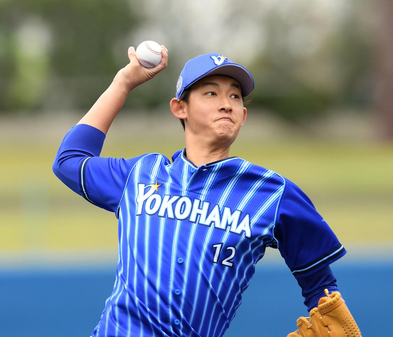 ヤクルト対DeNA　力投するDeNA先発の阪口（撮影・横山健太）