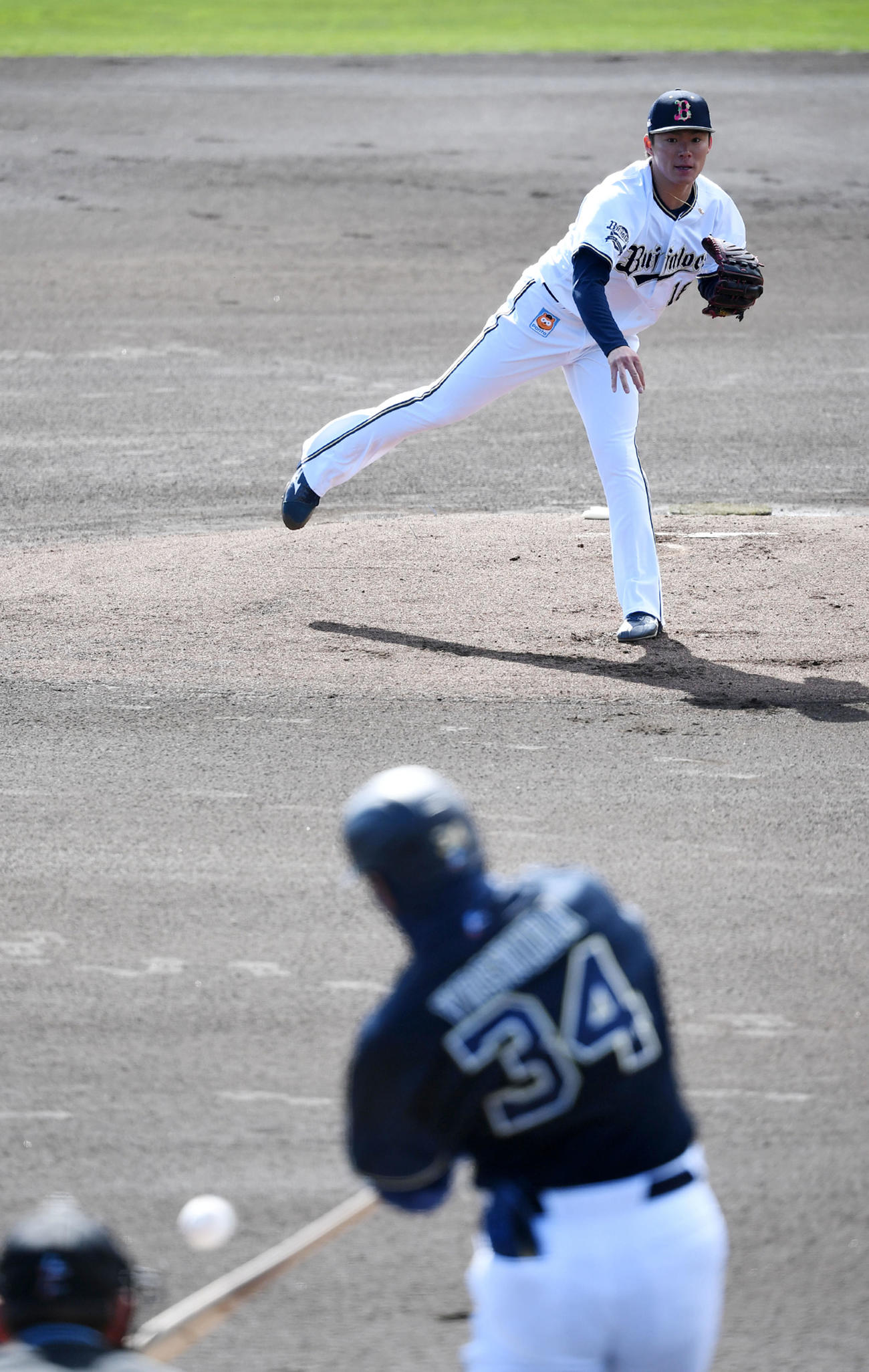 紅白戦　1回表紅組1死、吉田正を中飛に打ち取った山本（撮影・前岡正明）