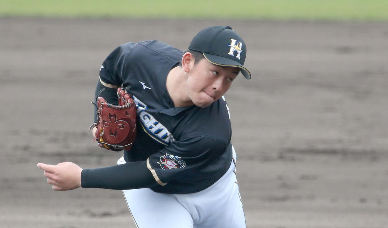 日本ハム紅白戦　2回を投げ1安打に抑える北浦（撮影・黒川智章）