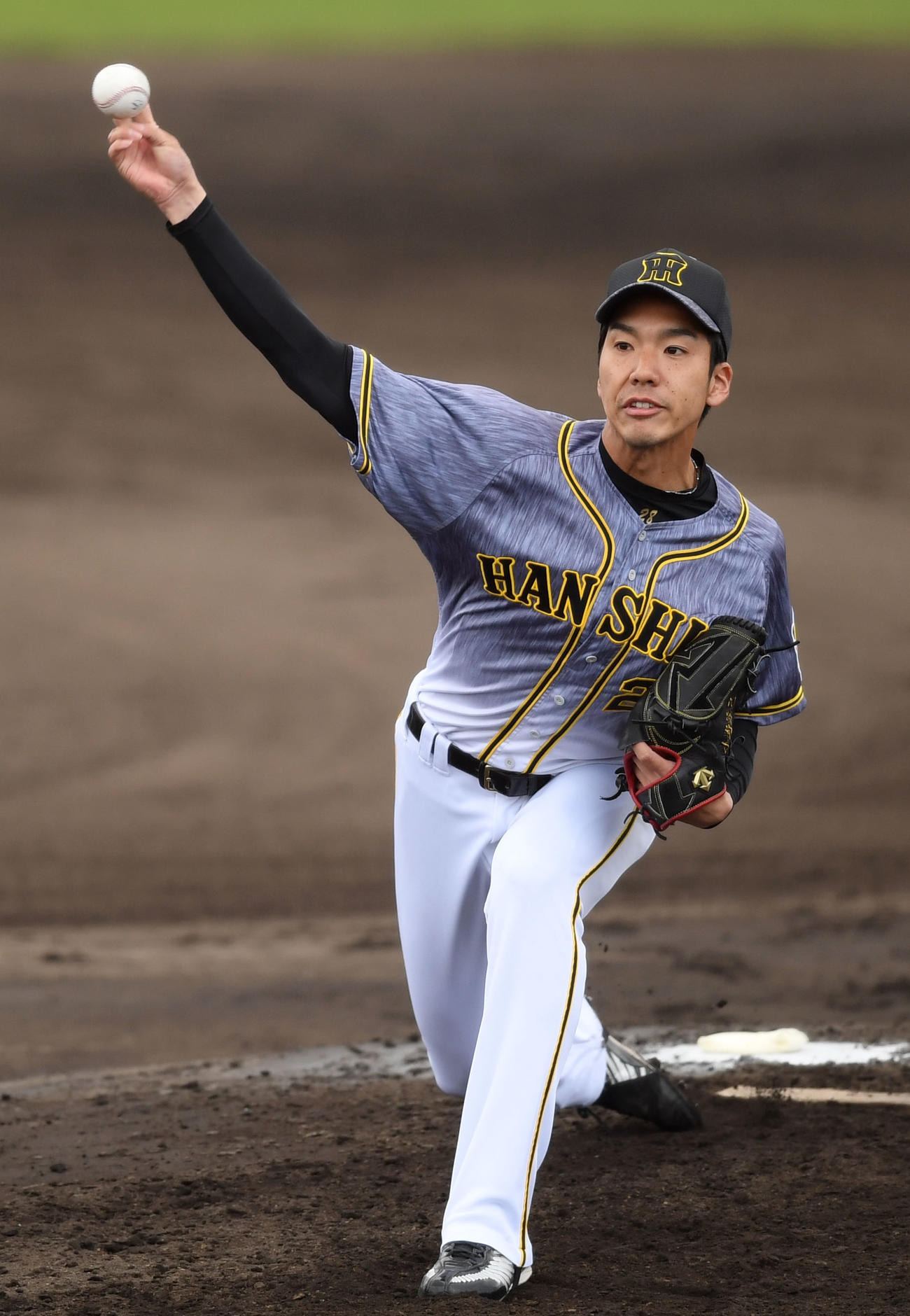 DeNA対阪神　力投する阪神小野（撮影・横山健太）