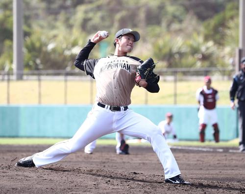 練習試合　楽天対日本ハム　4回から登板の長谷川（撮影・黒川智章）