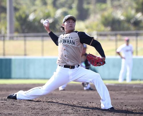 練習試合　楽天対日本ハム　7回に登板の伊藤（撮影・黒川智章）