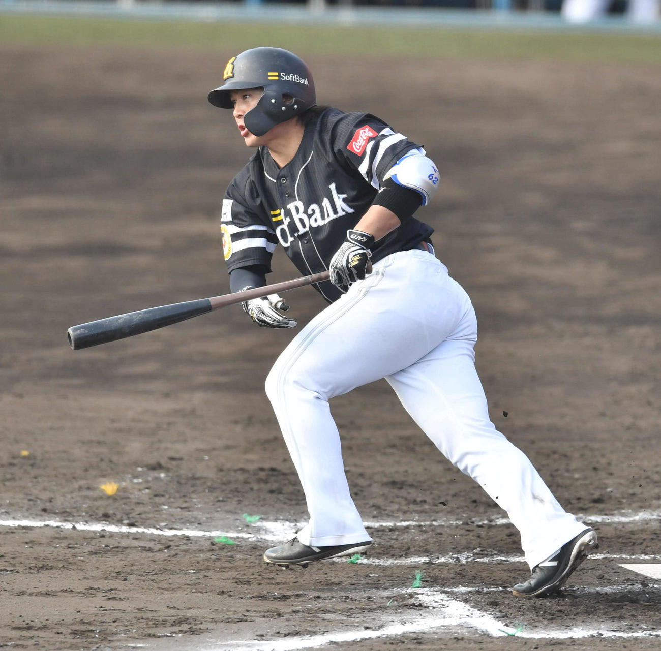 紅白戦　5回表紅組無死三塁、甲斐は左前適時打を放つ（撮影・岩下翔太）
