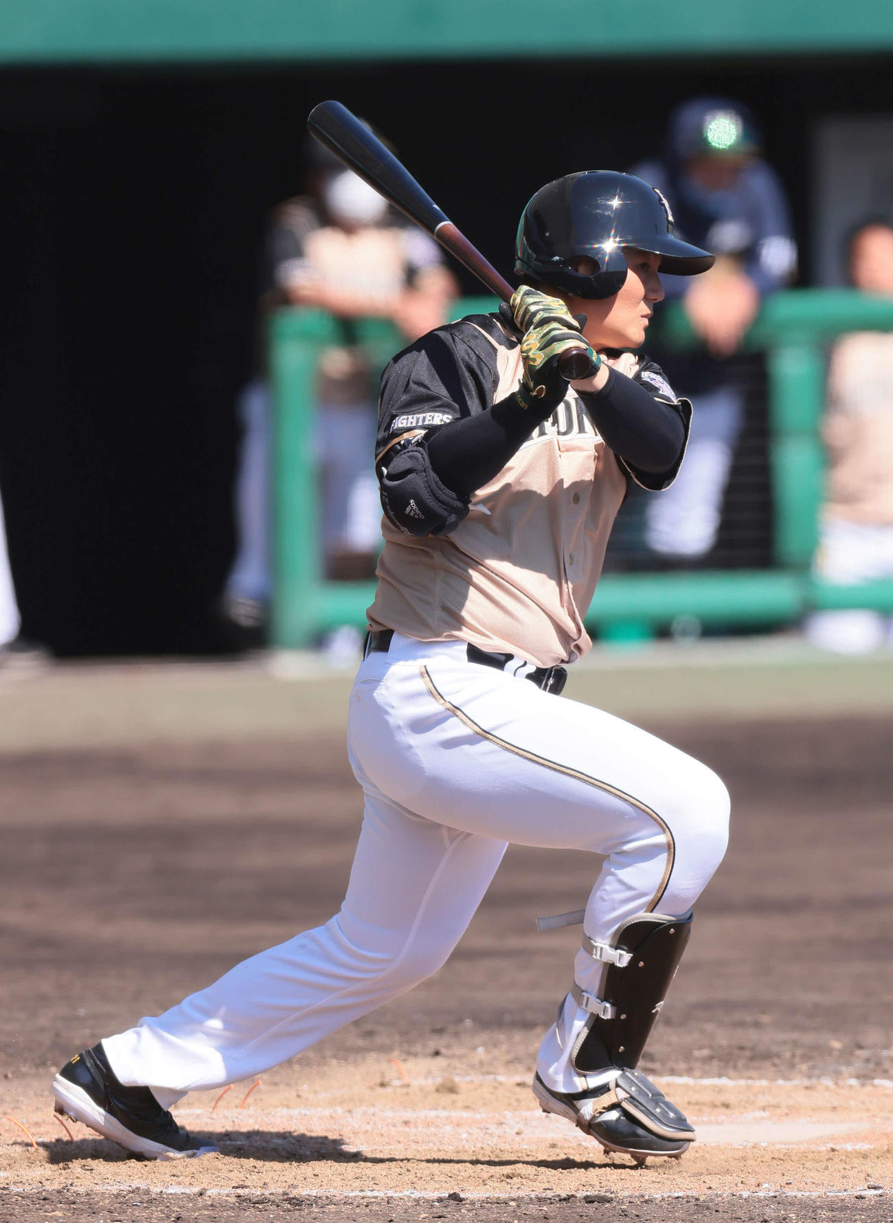巨人対日本ハム　3回表日本ハム2死二塁、右前適時打を放つ清宮（撮影・足立雅史）