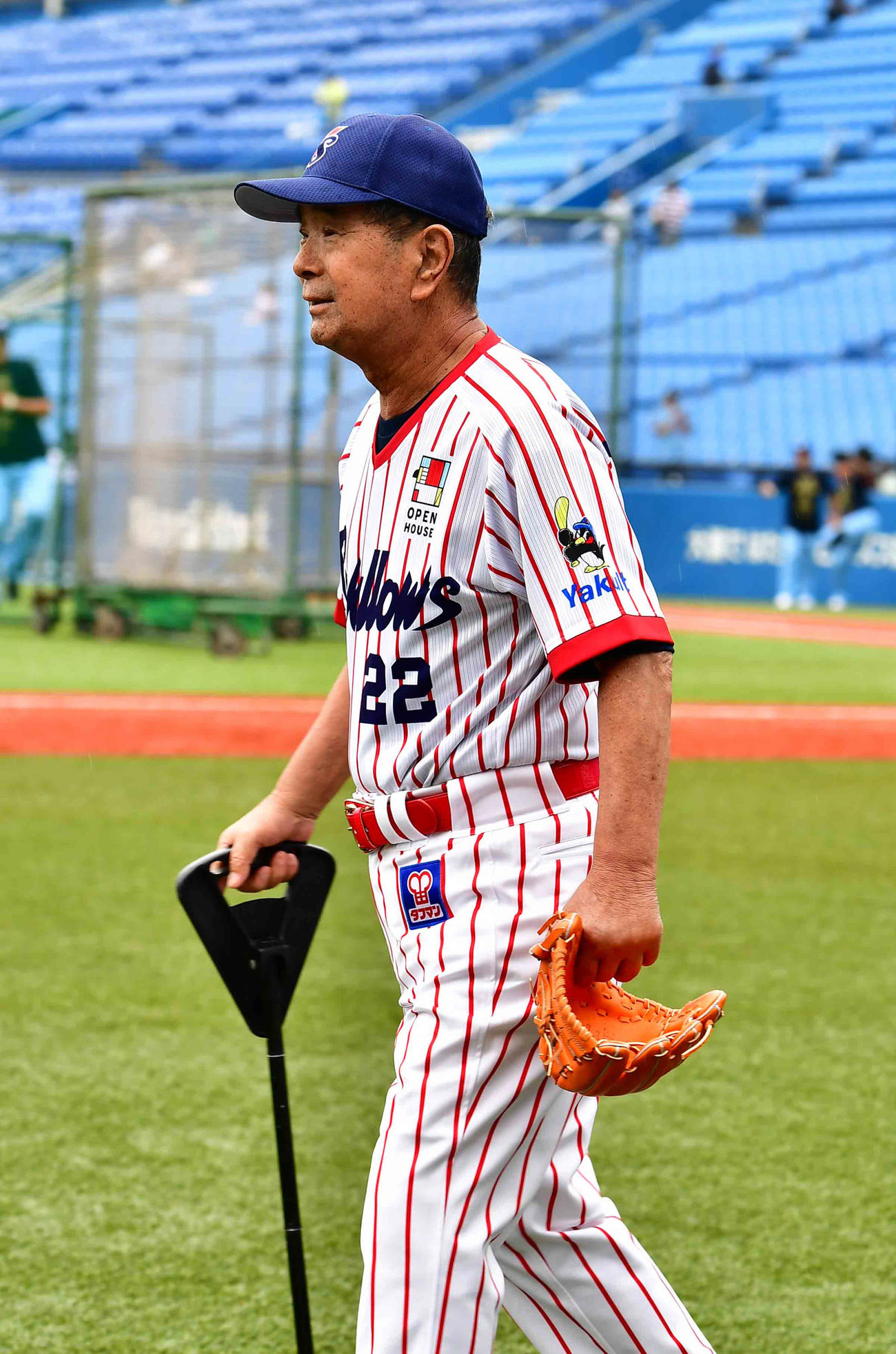 ヤクルト球団設立50周年記念OB戦　試合前練習に臨む安田猛さん（2019年7月11日撮影）