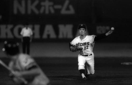 初先発で7回1／3を2安打1失点と好投したヤクルトの新人安田猛さん（1972年4月18日撮影）