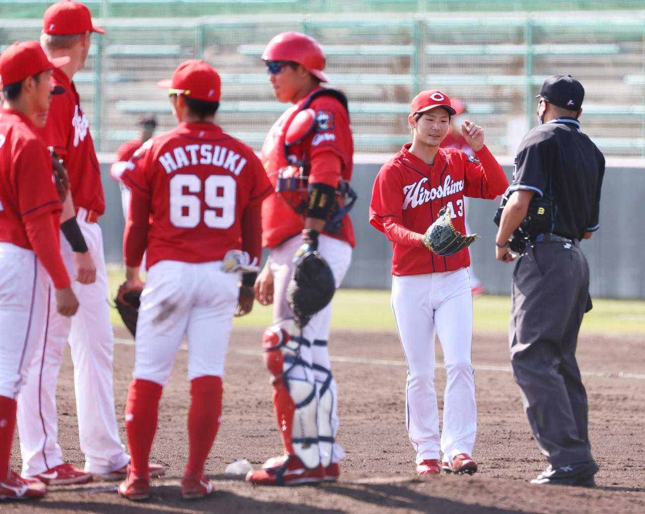 練習試合　阪神対広島　5回裏阪神無死一、二塁、イニング途中から登板する森浦大輔（撮影・清水貴仁）