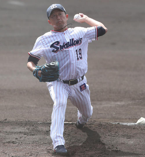 ヤクルト対楽天　ヤクルト先発の石川（撮影・河田真司）