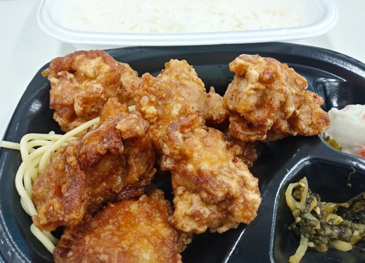 「ほっともっと」特から揚弁当