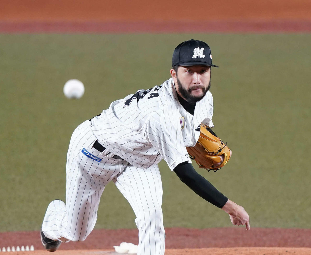 ロッテ対オリックス　先発し力投するロッテ石川歩＝2020年10月6日