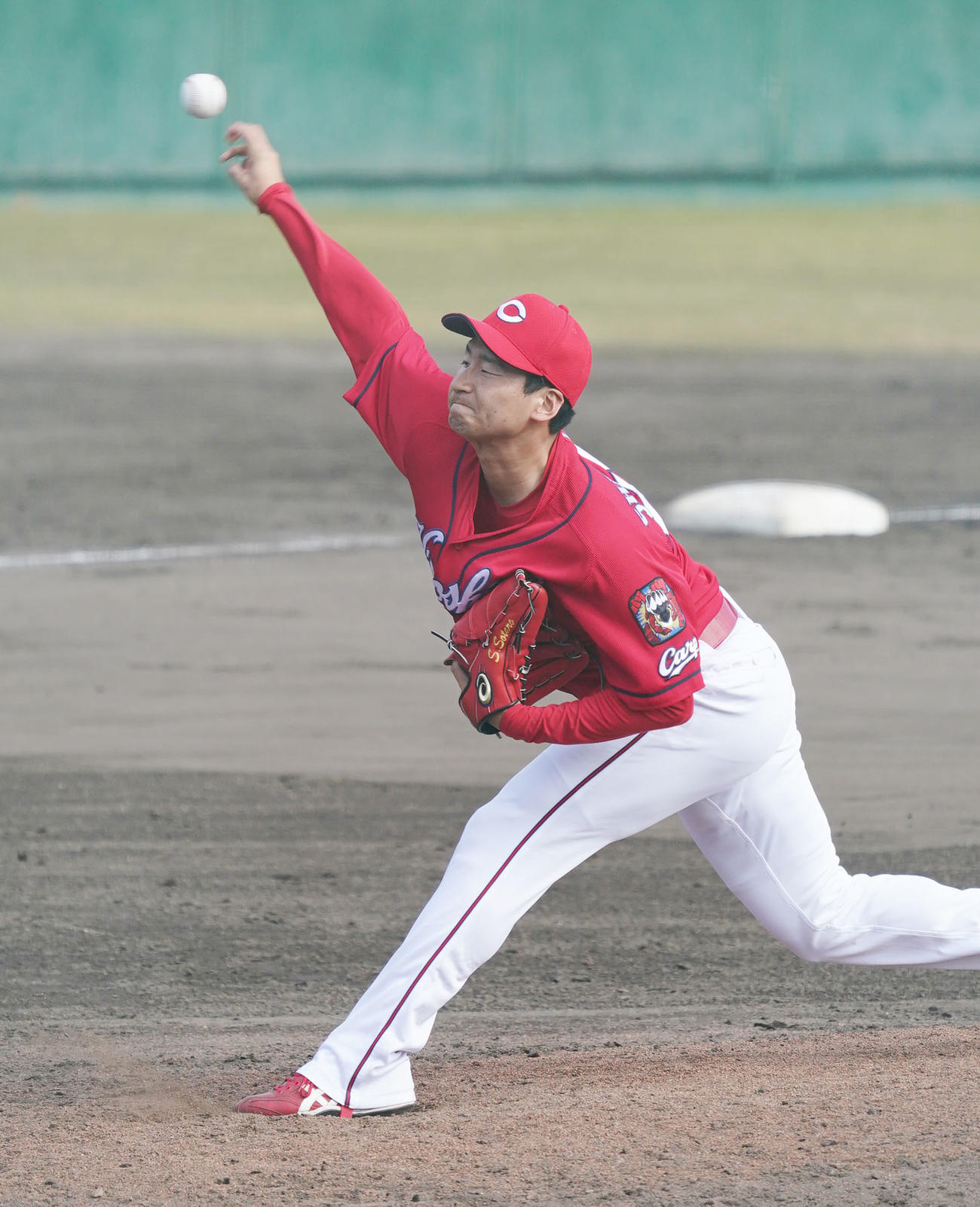 中日対広島　9回裏、広島5番手で登板する島内颯太郎（撮影・森本幸一）