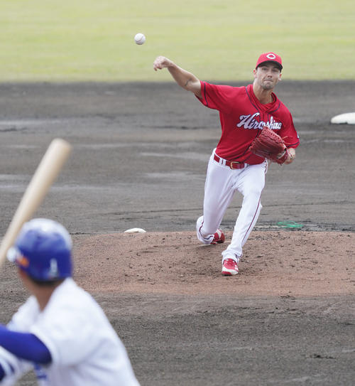 中日対広島　1回裏、登板する広島先発のテイラー・スコット（撮影・森本幸一）
