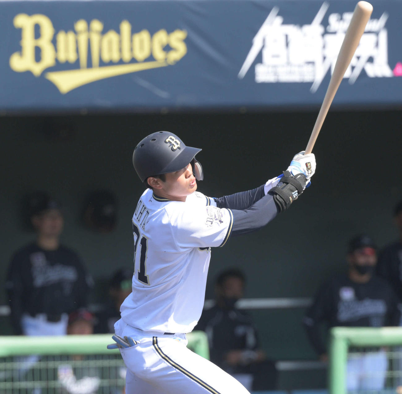 1回裏オリックス2死、太田椋は先制ソロ本塁打を放つ（撮影・渦原淳）