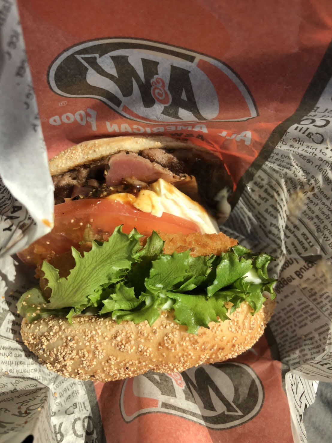 「A＆W」の「The A＆Wバーガー」のスーパーフライ（S）コンボ