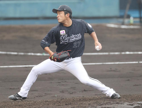 ソフトバンク対ロッテ　4回、ロッテ2番手で登板し力投する山本貴（撮影・垰建太）