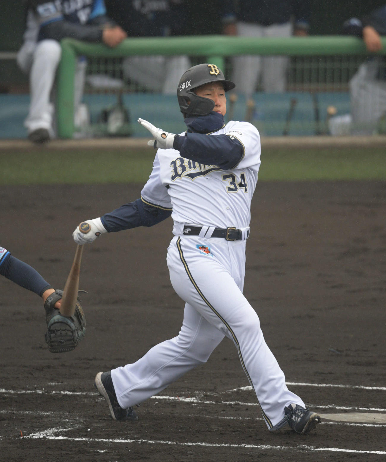 オリックス対西武　1回裏オリックス2死二塁、吉田正尚は適時二塁打を放つ（撮影・渦原淳）