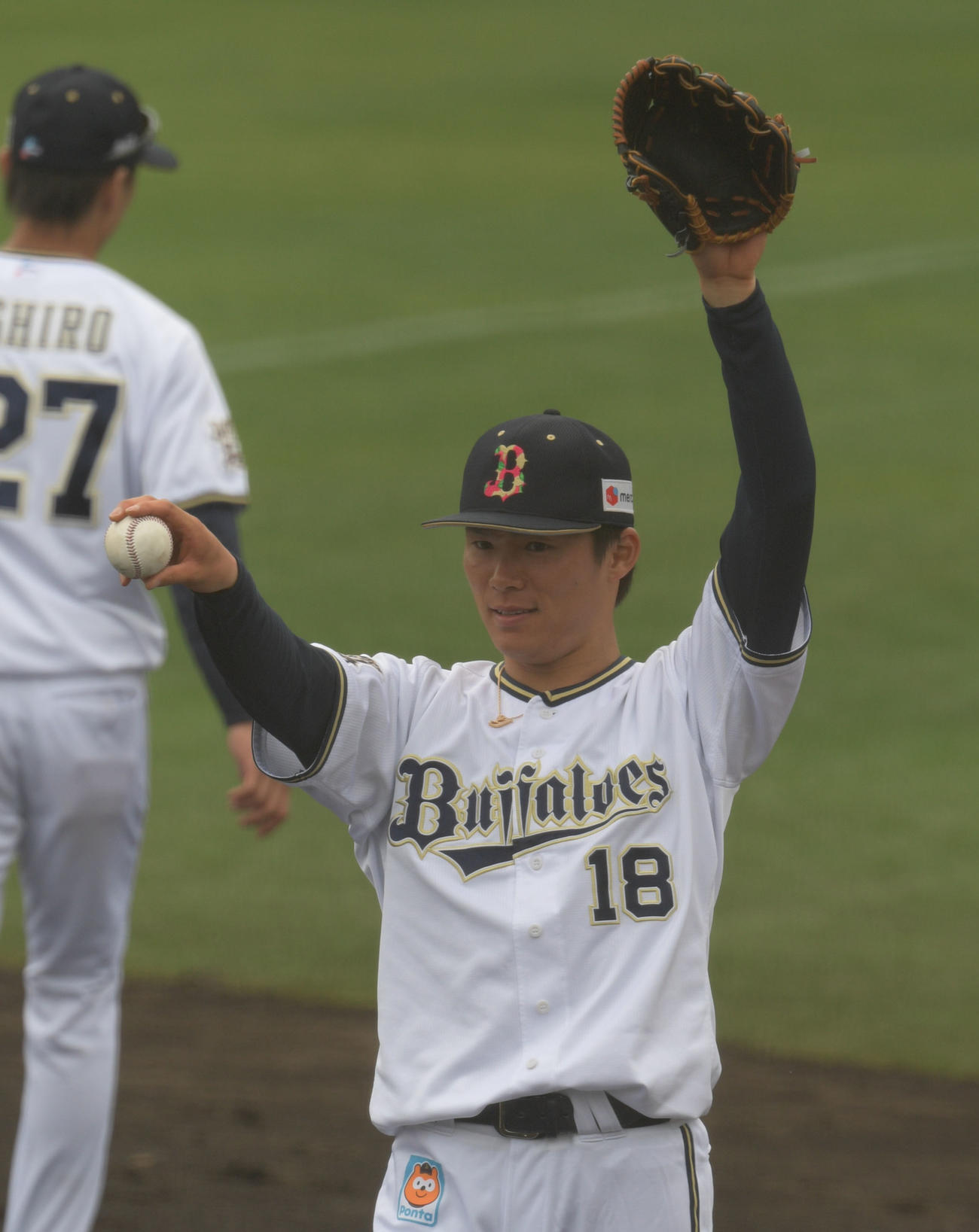 オリックス対ソフトバンク練習試合　4回表から登板した山本（撮影・渦原淳）