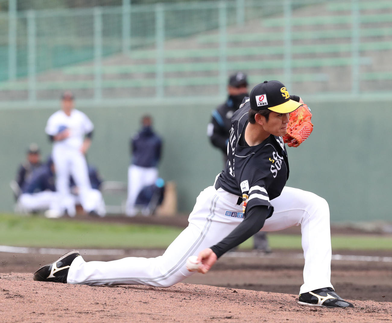 オリックス対ソフトバンク　7回から登板した高橋礼は無失点と好投（撮影・梅根麻紀）