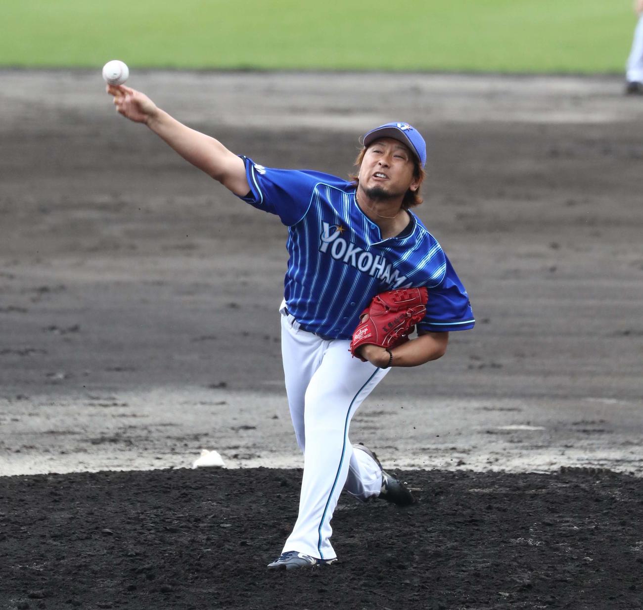 練習試合　日本ハム対DeNA 8回に登板し1失点の三嶋（撮影・黒川智章）