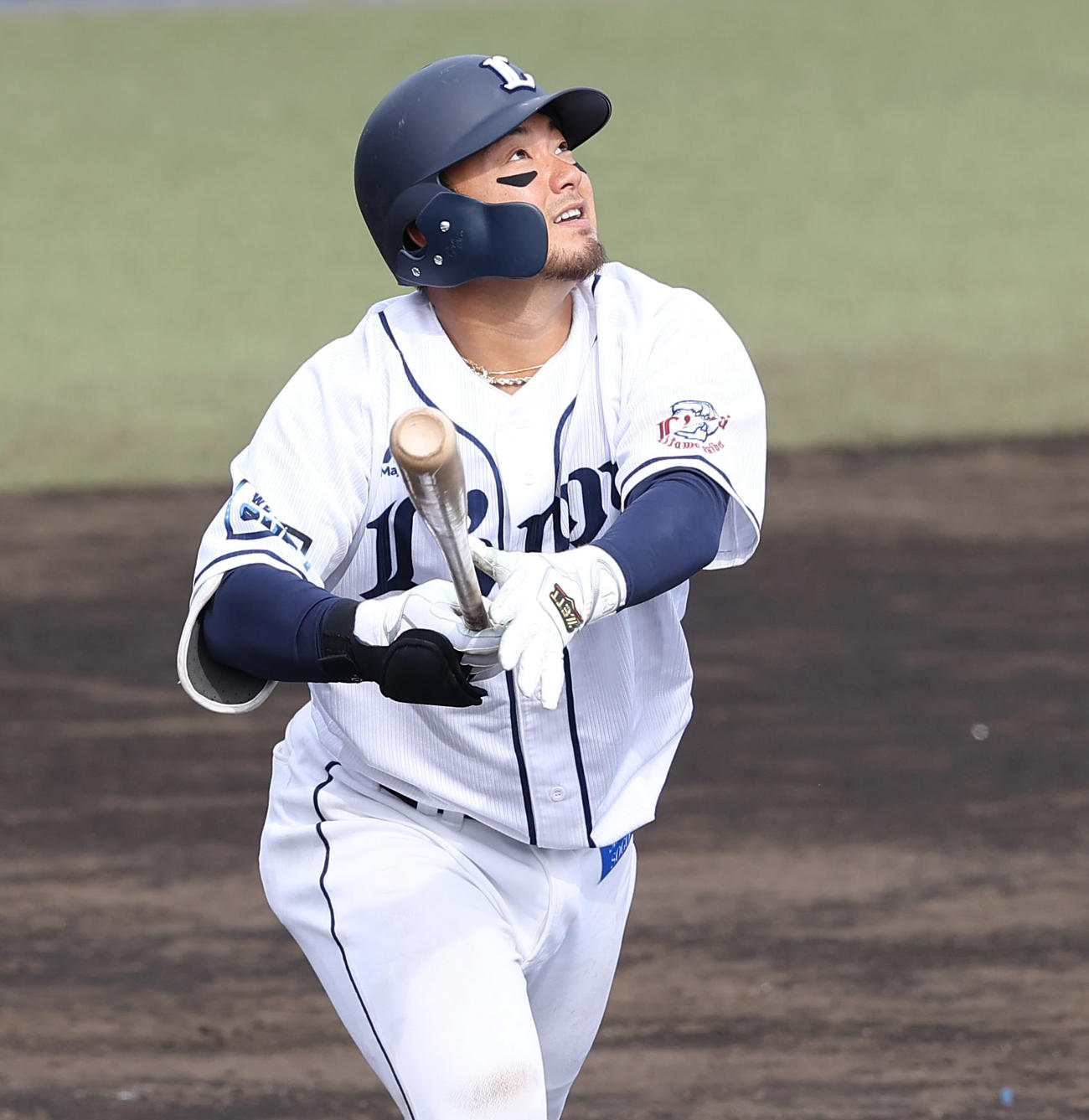 西武対ロッテ　6回裏西武2死、右越えソロ本塁打を放つ森（撮影・垰建太）