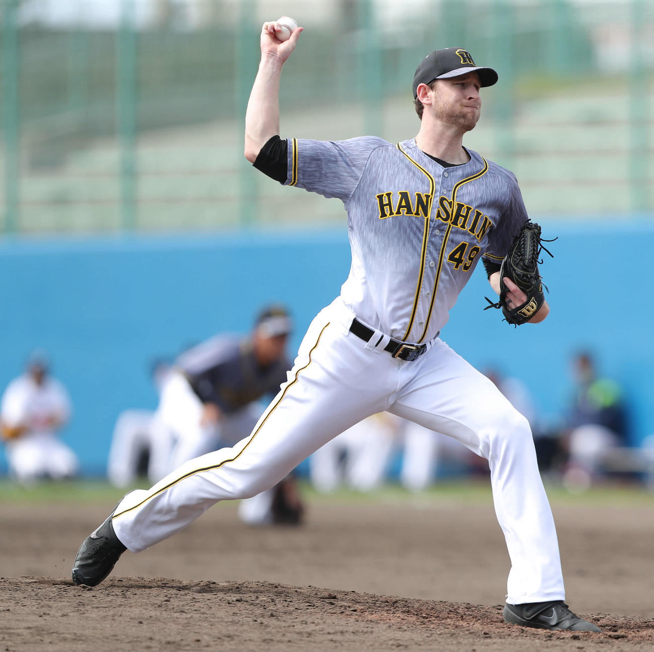 ヤクルト対阪神　3回裏ヤクルトの攻撃から登板するガンケル（撮影・河田真司）