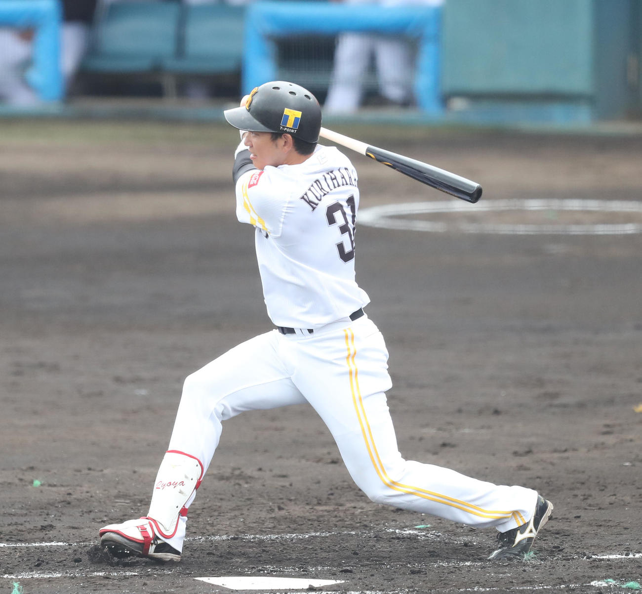 ソフトバンク対オリックス　1回裏ソフトバンク無死三塁、栗原は右前に適時打を放つ（撮影・梅根麻紀）