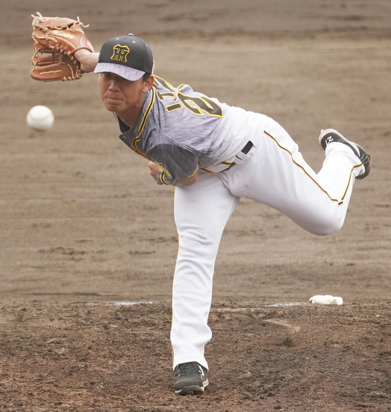 ヤクルト対阪神　6回から登板し、１回無失点に抑えた伊藤将（撮影・清水貴仁）