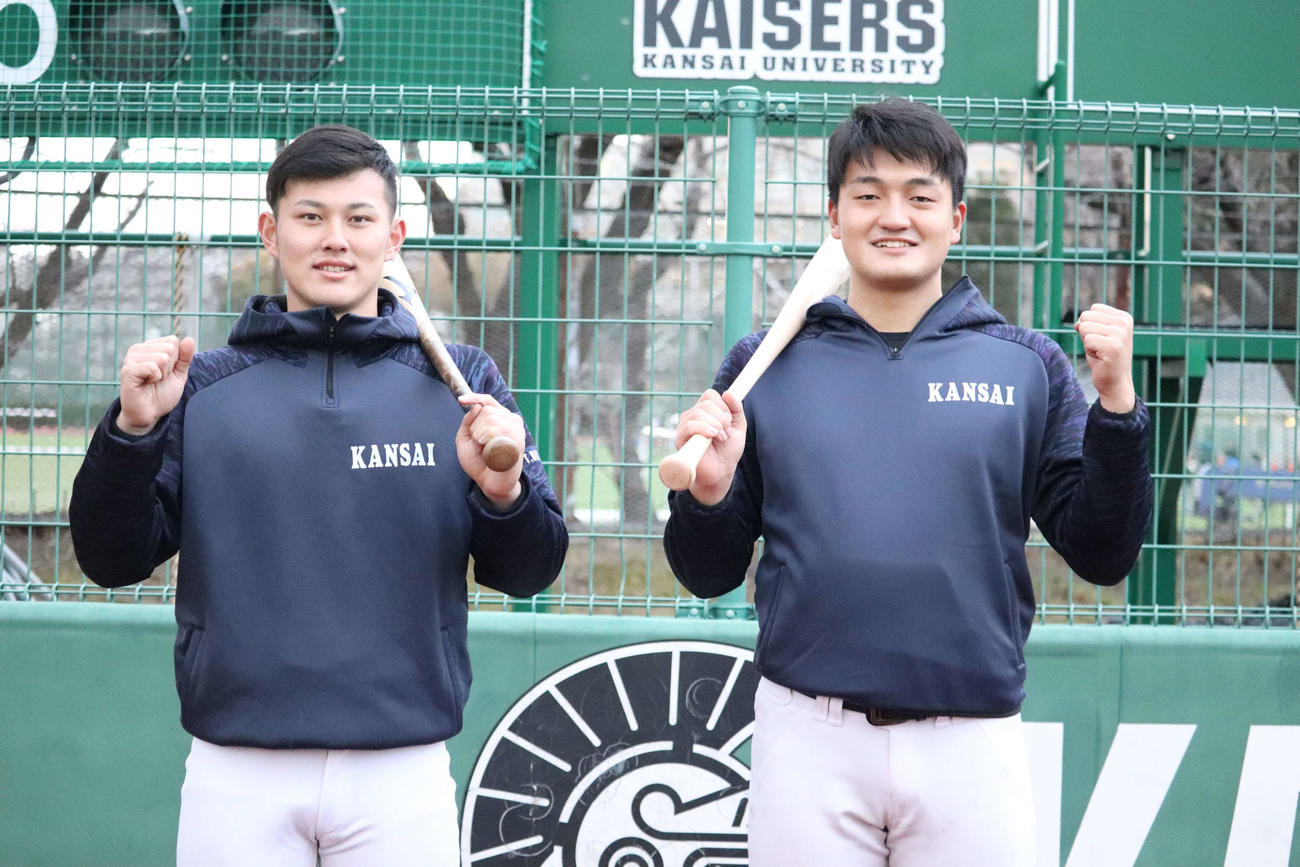 今秋ドラフト候補の関大・野口（左）と久保田（2021年2月8日撮影）