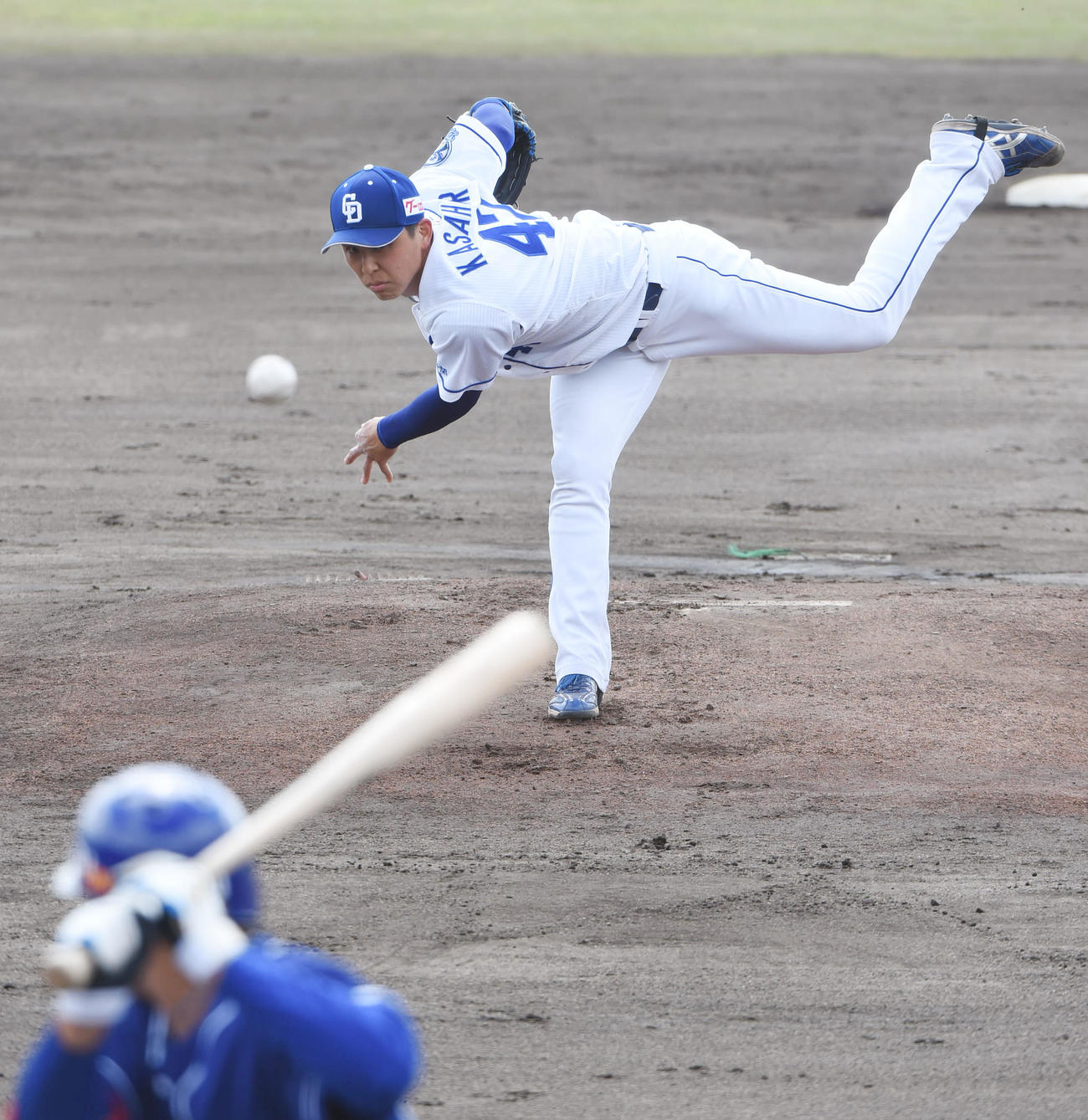 中日笠原（2月9日撮影・森本幸一）