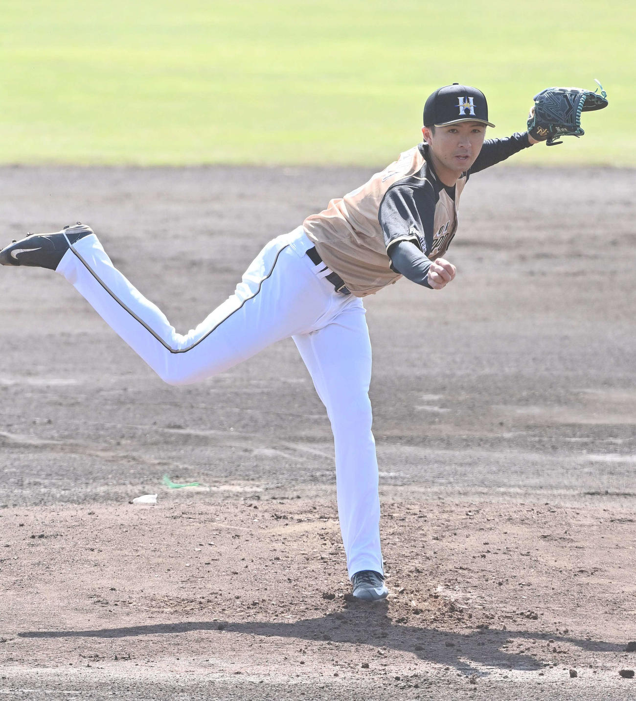 日本ハム上沢（2021年2月16日撮影）